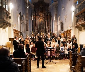 Benefizkonzert der Mädchenkantorei der HfKM (Foto: Sonja Bauer-Sendldorfer) Benefizkonzert der Mädchenkantorei der HfKM