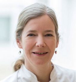 OA Dr. Annette Keller-Wackerbauer, Fachärztin für Kinder- und Jugendmedizin, Neonatologie