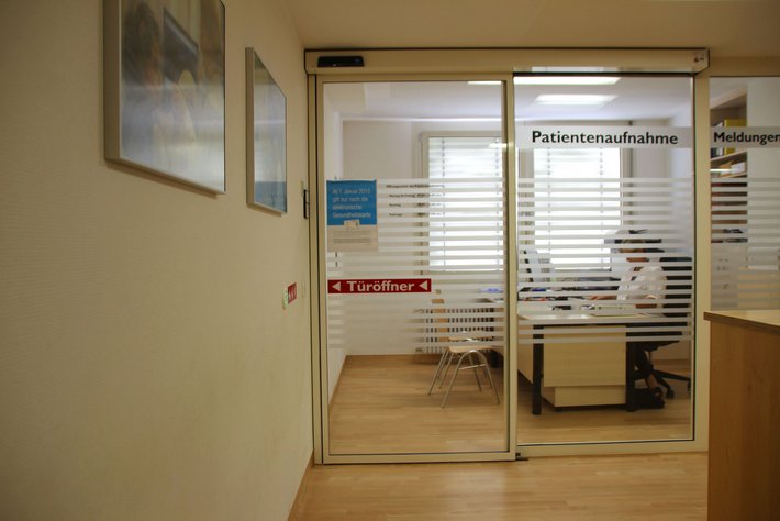 Ihre Standesamtlichen Meldungen können Sie bei der Patientenaufnahme abgeben.