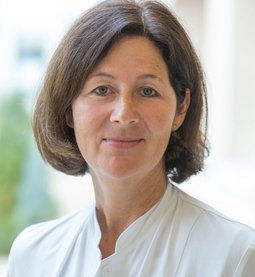 FOÄ Dr. Andrea Schweiger-Kabesch, Fachärztin für Kinder- und Jugendmedizin, Pneumologie, Allergologie